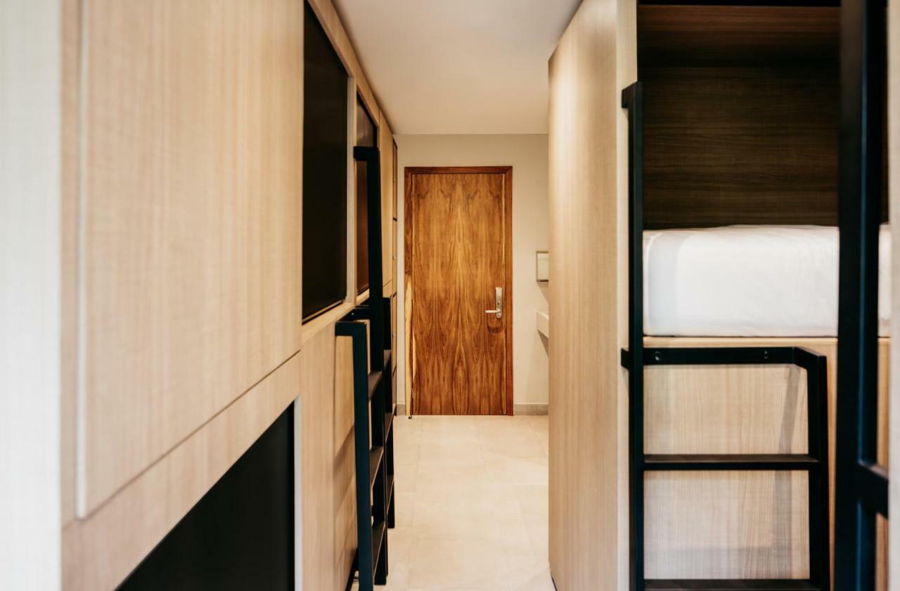 Bed in een Slaapzaal met 8 Bedden